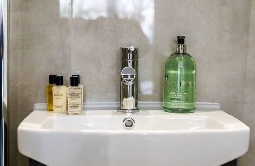 Wembley Central Apartment | Modern Studio Rooms in Wembley 4