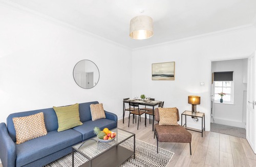 Church End Apartment | Modern Two-Bedroom Apartment with Free Parking!