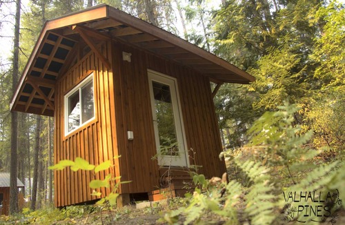 Slocan Park House | Motel ∙ 13 guests