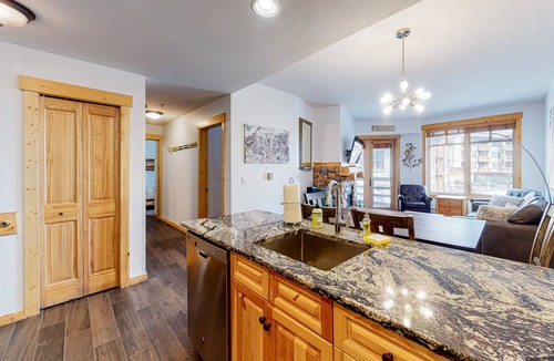 Copper Mountain Village Condo | Mountain-view condo with balcony, WiFi, W/D, fireplace, hot tub & sauna