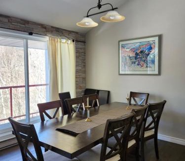 Stoneham House | Mountain view chalet avec vue sur la montagne
