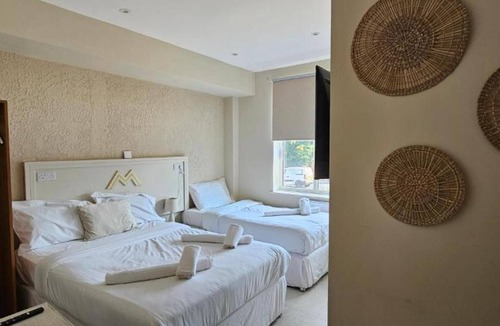 Brent Hotel | MSM Arena Hotel