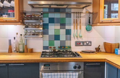 Stoke Newington Apartment | Nature haven near central London