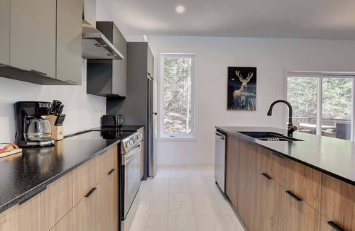 Weedon Ski Chalet | Near Lake Louise - Spa -Weedon - Pionnier