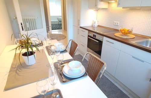 Hamburg-Nord Apartment | Near Uke/Eppendorfer Baum -Lichtd. Vacation apartment directly 2 min. walk to UKE