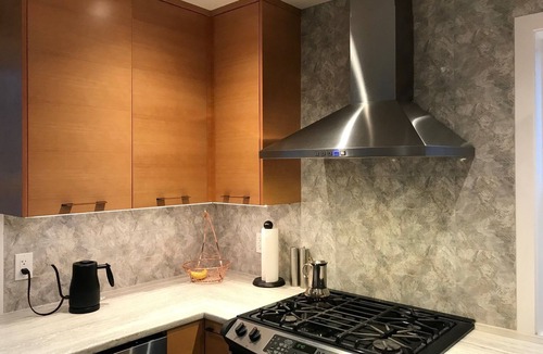 Central Okanagan Apartment | New main floor apartment, Prime Heritage location near Hospital/Downtown Kelowna