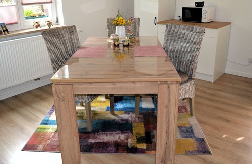 Dobbin-Linstow Apartment | New modern vacation apartment, separate entrance, near the lake - Ferienwohnung Sylvia