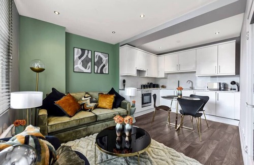 Brondesbury Apartment | Newly Renovated 1 BDR Flat - Central Location