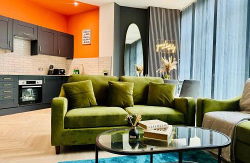 Montpelier Apartment | Next To Brighton Beach 3 Bedroom & 2 Bathroom Flat Sleep 12 Guests