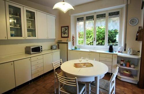 Nesso Apartment | Nice apartment for 4 guests with A/C, WIFI, TV, terrace and pets allowed