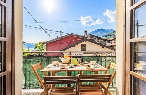 Peglio Apartment | Nice apartment for 5 guests with WIFI, TV, patio and pets allowed
