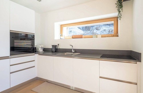 Madesimo Apartment | Nice apartment for 6 people with WIFI, TV, terrace and pets allowed