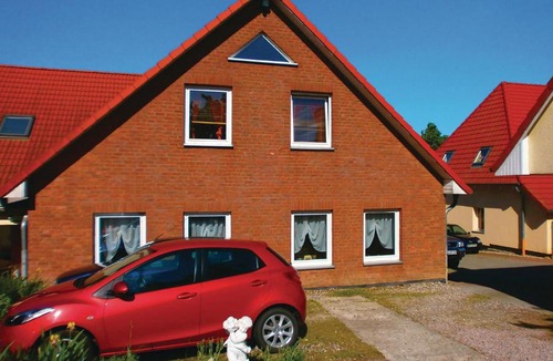 Satow House | Nice home in Hanstorf with 5 Bedrooms and WiFi