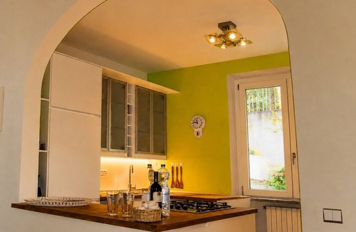 Bellano Apartment | Nido di Veronica Holiday Apartment on the Lake