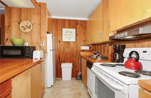 Stowe Area Apartment | Notchbrook 20AB Condo - 3 miles to ski area, modern and convenient!