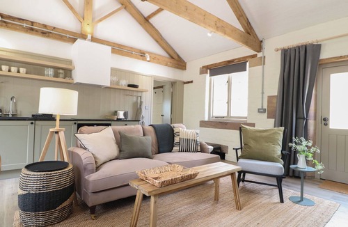 Crich House | OAK COTTAGE - FOLD YARDS, romantic, with open fire in Alderwasley