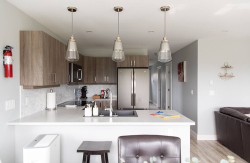 Courtenay House | Ocean trails, 25 minutes to Mt. Washington and minutes from Courtenay.