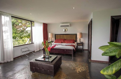 Manuel Antonio Hotel | Oceans Two Resort