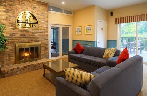 Mashpee Resort | One Bedroom Villa at the Beautiful Sea Mist Resort
