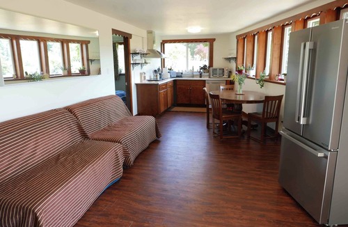 Denman Island House | Otter Lake B&B, Denman Island, BC, Canadanfamily friendly, coastal