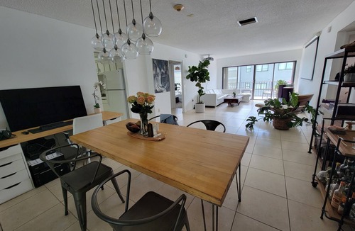 Key Biscayne Apartment | Outstanding 2-bed 2-bath in the heart of Key Biscayne
