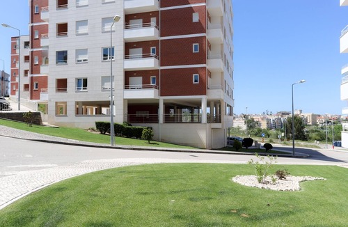 Tavarede Apartment | Pajaro Residence, by Rent4All