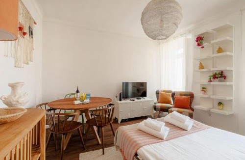 Santo Condestavel Apartment | Parada 5 - Campo de Ourique