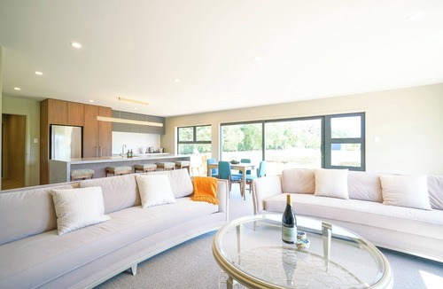 Martinborough Apartment | Parehua Resort