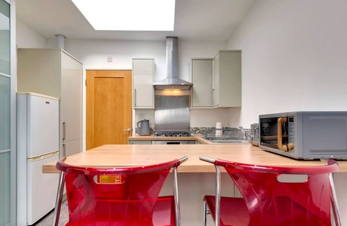 Mill Road House | Pass the Keys | Central & Modern Cabin on Mill Road