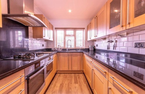 Chelmsford House | Pass the Keys | Large and spacious House in Chelmsford!