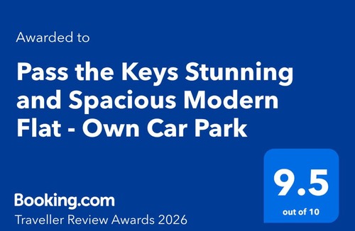 Trumpington Apartment | Pass the Keys Stunning and Spacious Modern Flat - Own Car Park