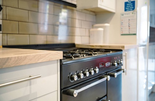 Aylesbury House | Peaceful 4-Bed Home in Aylesbury