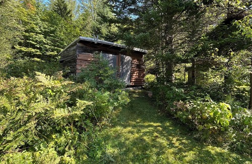 Granville Cabin | Peaceful Mountain Cabin in Granville, Vermont. Pet friendly.