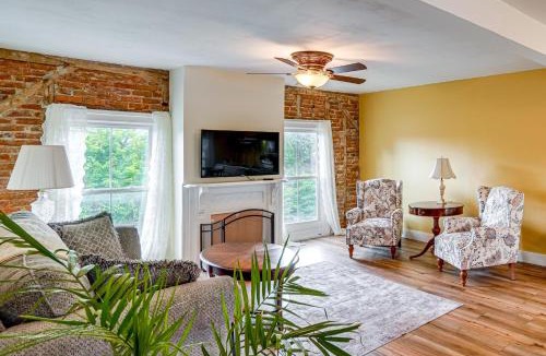 Coxsackie Apartment | Peaceful Upstate Retreat! Walk to Hudson River