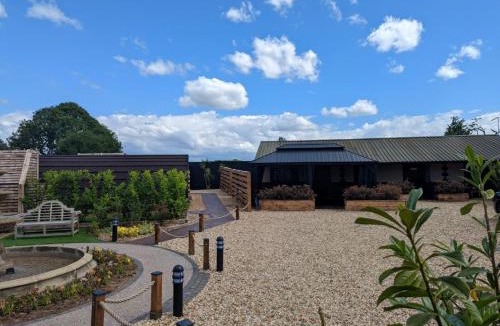 Gunthorpe House | Peacock Lake Glamping