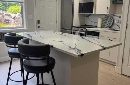 West Kelowna Estates House | PEAK POINT - Beautiful One Day & Perfect the Next!