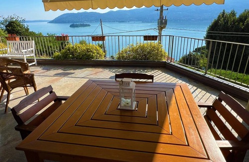 Suna Villa | Pellegrini Boutique Villa Lake View