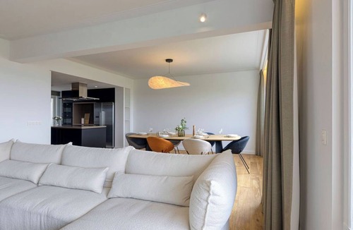Ukkel Apartment | Penthouse avec Cinéma Privé