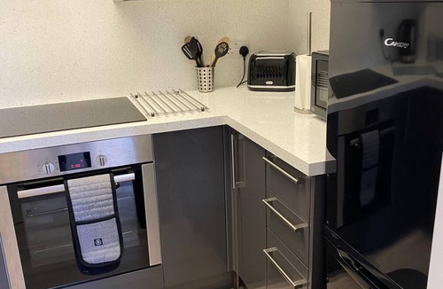 St Neots Apartment | Penthouse Waterfront Apartment - St Neots