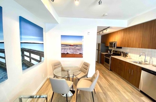 Sidney Hotel | Perfect Brand New Suite Downtown Sidney