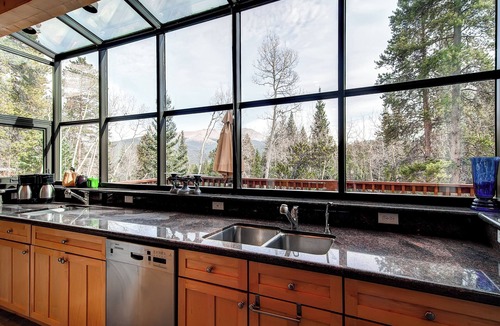 Four O'Clock House | Perfect Holiday Home! Ski In/Out, Private Hot Tub. Exquisite Mountain Chalet