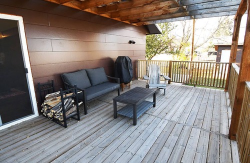 Pincher Creek House | Pet Friendly 3 Bedroom, Close to the mountains!