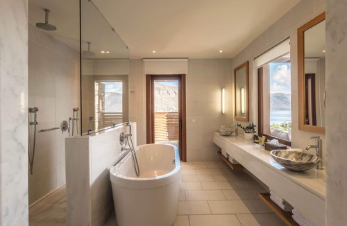 Elounda Hotel | Phāea Blue - Small Luxury Hotels of the World