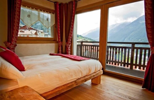 Valtellina Apartment | Piatta: Delightful, cosy Chalet with extensive garden