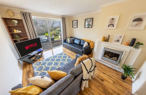 High Wycombe House | Pierocks Carver Entire house & WIFI