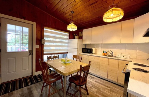 Washago Cottage | "pinehaven" Cottage