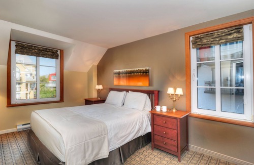 Mont-Tremblant Pedestrian Village Hotel | Place St-Bernard