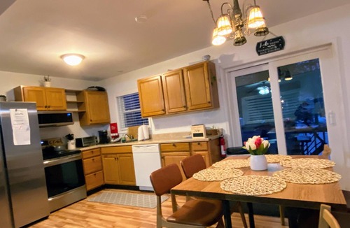 Pocono Summit Ski Chalet | POCONOS RELAXATION DESTINATION. Promo! Late check-out by 1pm.