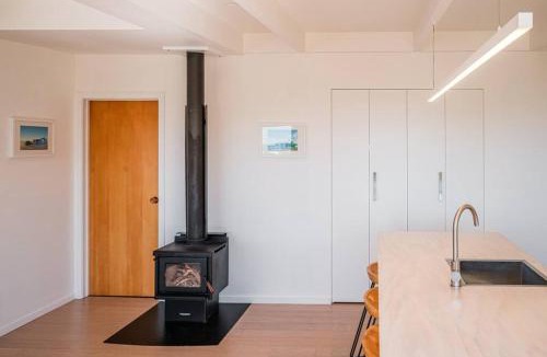 Pohara House | Pohara's Seaside Accommodation