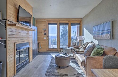 Wildernest House | Pool, Hot Tub & Ski Shuttle! Silverthorne Condo